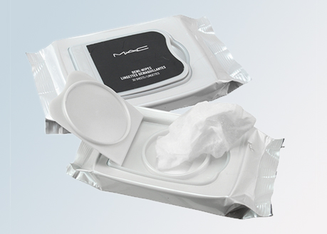 cosmetic wipes open and closed